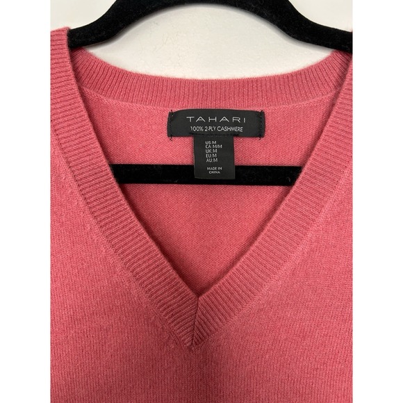Tahari 100% Cashmere Pink V-Neck Long Sleeve Sweater Size Medium - Picture 3 of 6